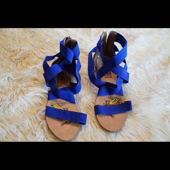 Soda Sandals 8.5 - Picture 1 of 3